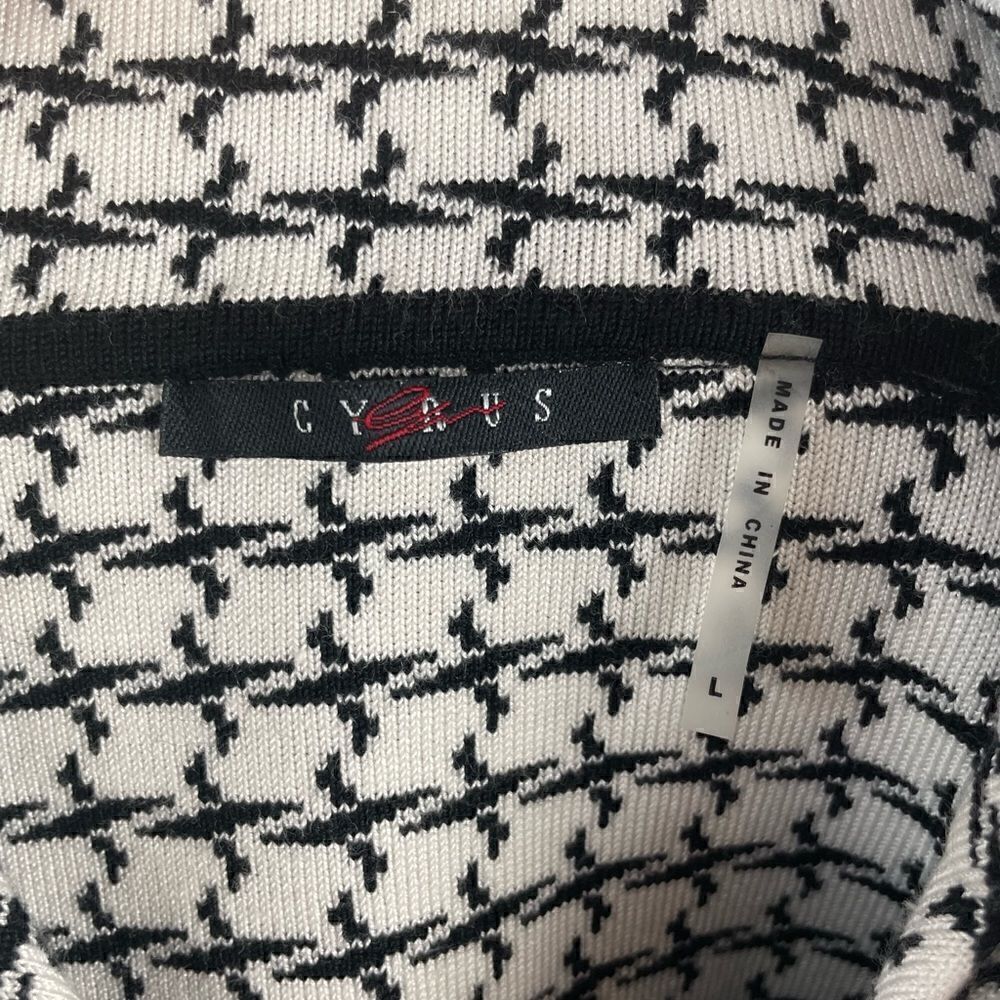 Cyrus Full Zip Jacket Size L EUC - Picture 6 of 7